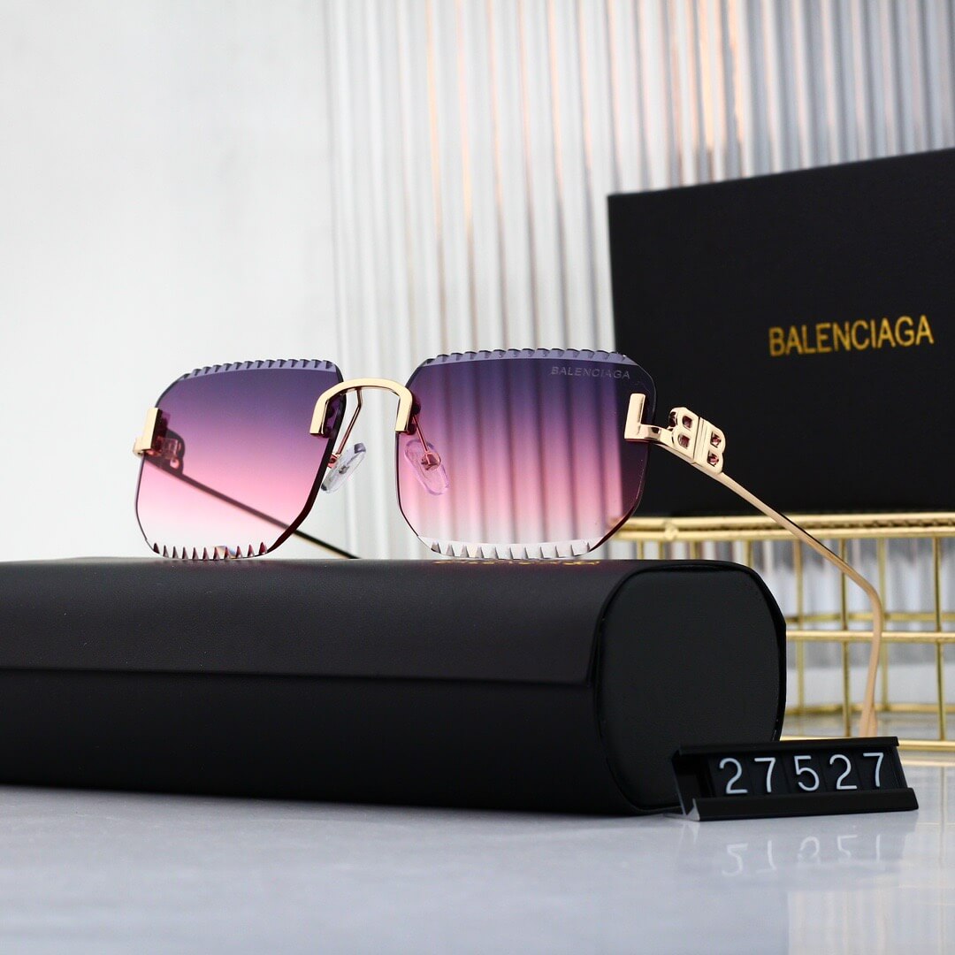 Exquisite Square Frameless Sunglasses